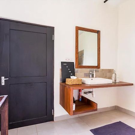 디아니 해변 Zarafa House B&B 외부 사진