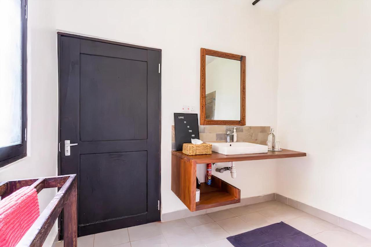 디아니 해변 Zarafa House B&B 외부 사진